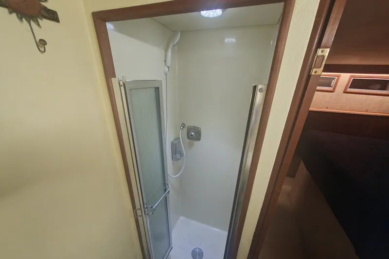 Slide: The Image of Viking 43 Double Cabin 1979 - 29