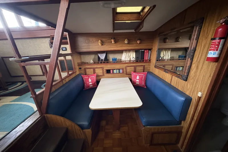 Slide: The Image of Viking 43 Double Cabin 1979 - 22
