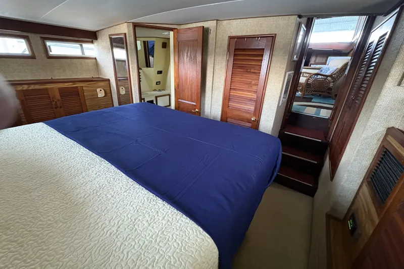 Slide: The Image of Viking 43 Double Cabin 1979 - 30