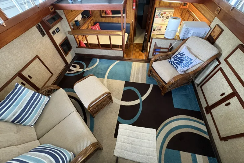 Slide: The Image of Viking 43 Double Cabin 1979 - 13