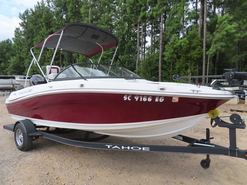 The Image of Tahoe Fiberglass 200 S 2024 - 1