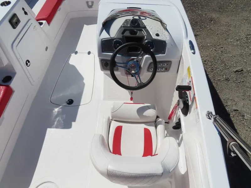 Slide: The Image of Tahoe Fiberglass 2150 2025 - 13