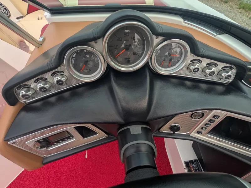 Slide: The Image of MasterCraft X46 2014 - 23