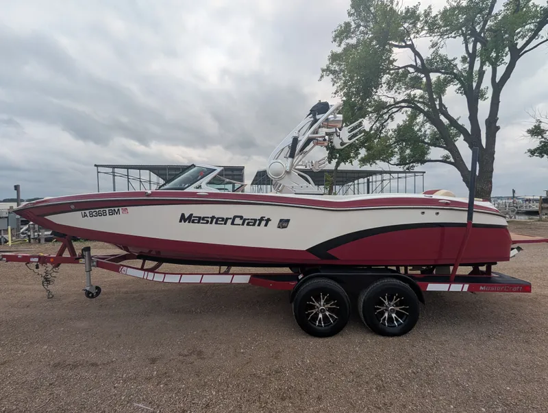 Slide: The Image of MasterCraft X46 2014 - 5