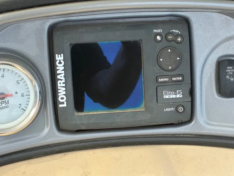 Slide: The Image of Sun Tracker FISHIN BARGE 22 XPS 2016 - 20