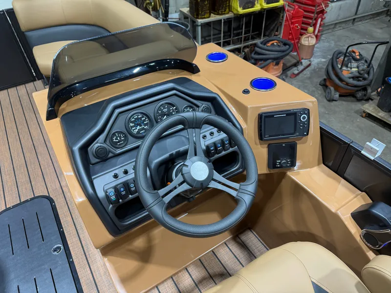 Slide: The Image of Bentley Pontoons Legacy 223 Swingback Tritoon & Honda 4-Stroke EFI 2026 - 12