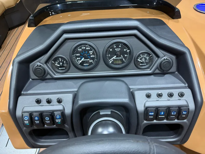Slide: The Image of Bentley Pontoons Legacy 223 Swingback Tritoon & Honda 4-Stroke EFI 2026 - 13