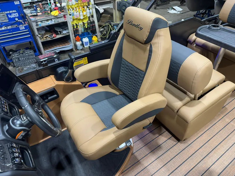 Slide: The Image of Bentley Pontoons Elite 223 Quad Swingback Tritoon 2026 - 12
