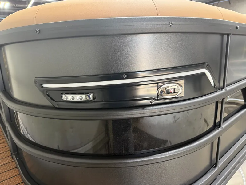 Slide: The Image of Bentley Pontoons Elite 223 Quad Swingback Tritoon 2026 - 41