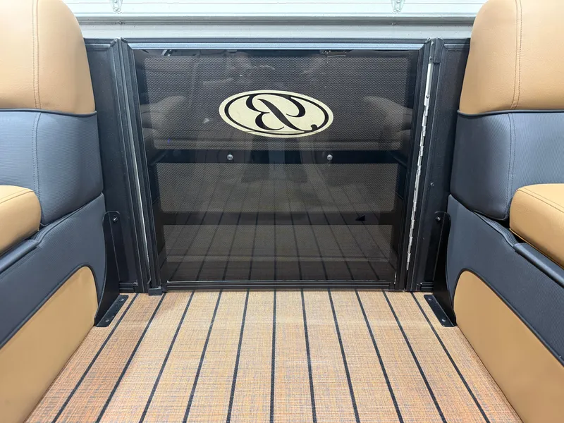Slide: The Image of Bentley Pontoons Elite 223 Quad Swingback Tritoon 2026 - 36