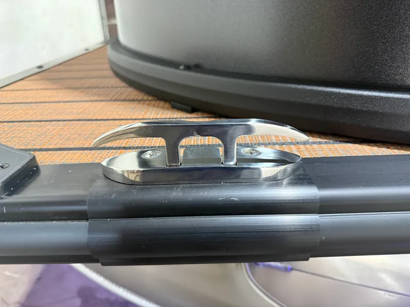 Slide: The Image of Bentley Pontoons Elite 223 Quad Swingback Tritoon 2026 - 42