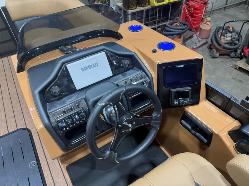 Slide: The Image of Bentley Pontoons Elite 223 Quad Swingback Tritoon 2026 - 13