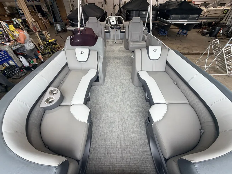 Slide: The Image of Tahoe Cascade 2385 Quad Lounge Tritoon & 200HP Honda 4Stroke 2022 - 2