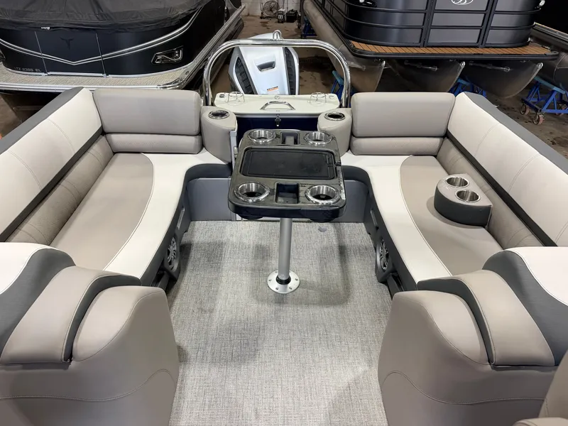 Slide: The Image of Tahoe Cascade 2385 Quad Lounge Tritoon & 200HP Honda 4Stroke 2022 - 8