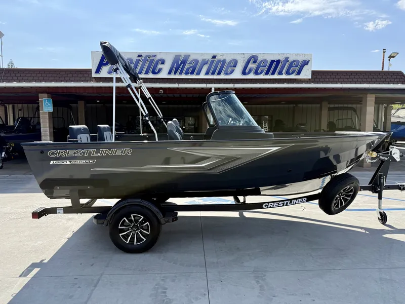 The Image of Crestliner 1650 Kodiak WT w/ 60HP Mercury! 2027 - 1