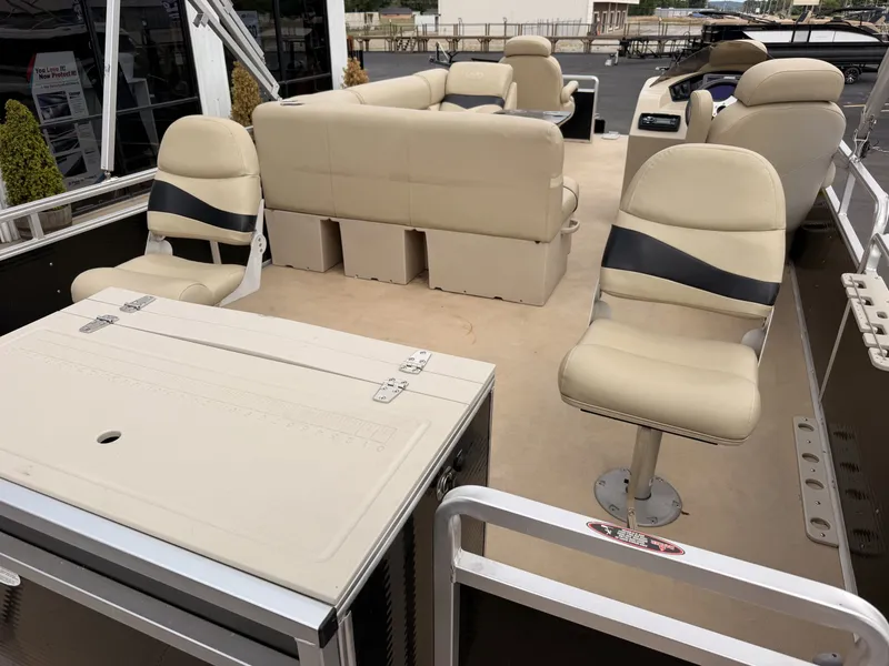 Slide: The Image of Harris Cruiser FX 240 2012 - 4