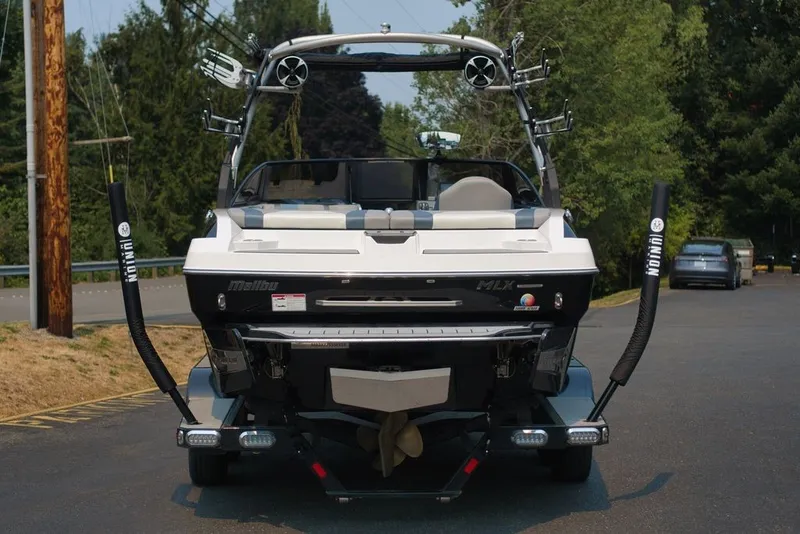 Slide: The Image of Malibu Wakesetter 21 MLX 2018 - 6