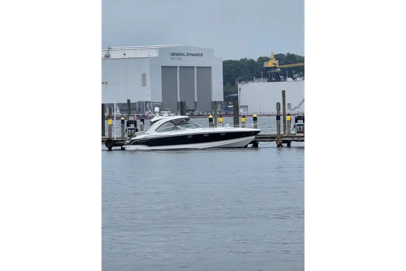 Slide: The Image of 2009 Formula 400 Super Sport yacht docked near General Dynamics building. - 43