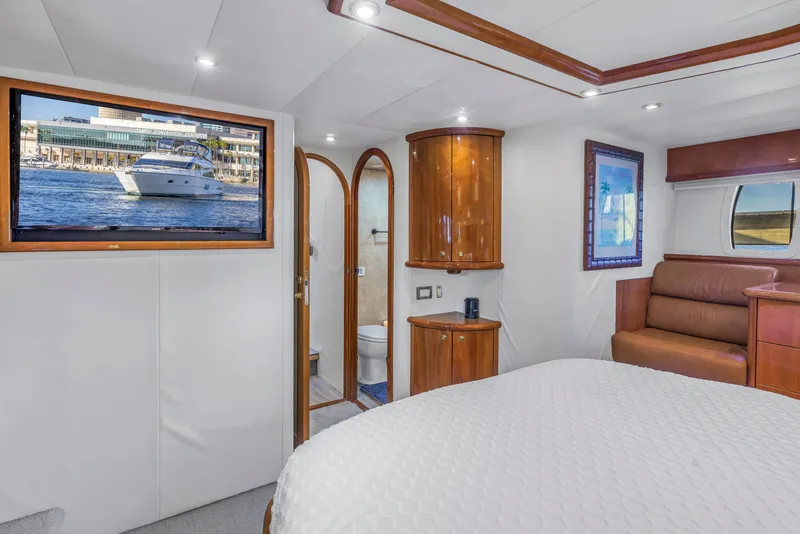 Slide: The Image of Neptunus 62 Flybridge 2007 - 57