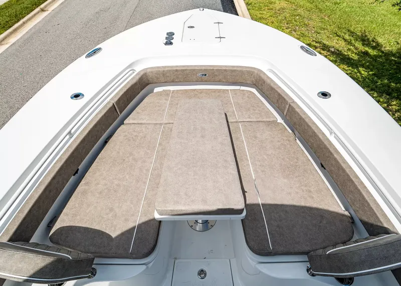 Slide: The Image of Sea Hunt Ultra 285SE 2027 - 22