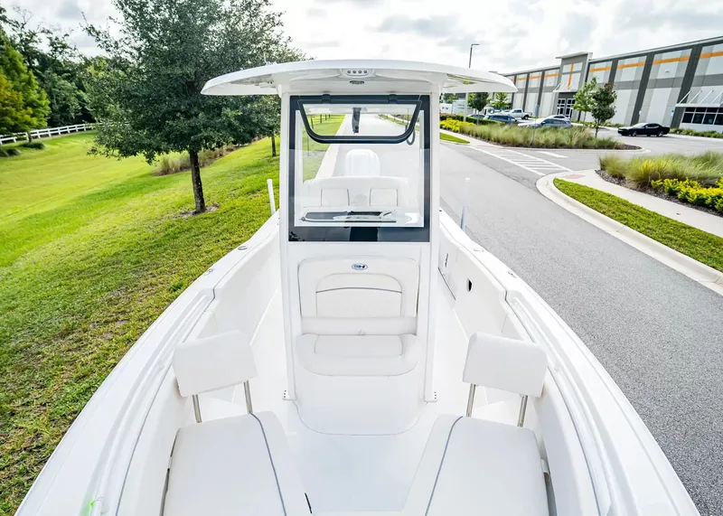 Slide: The Image of Sea Hunt Ultra 245SE 2027 - 23