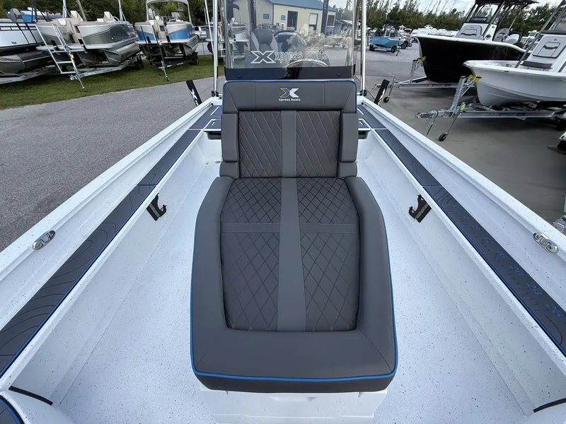Slide: The Image of Xpress X23 Bay Lounge 2027 - 9