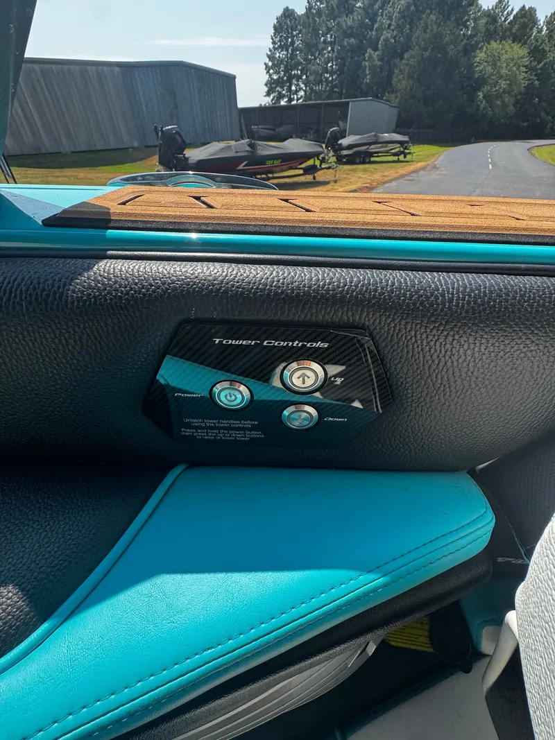Slide: The Image of Nautique Super Air Nautique G23 2019 - 13