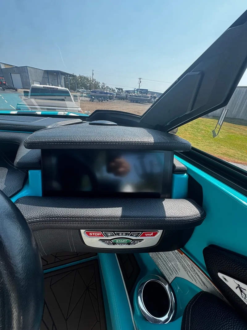 Slide: The Image of Nautique Super Air Nautique G23 2019 - 2