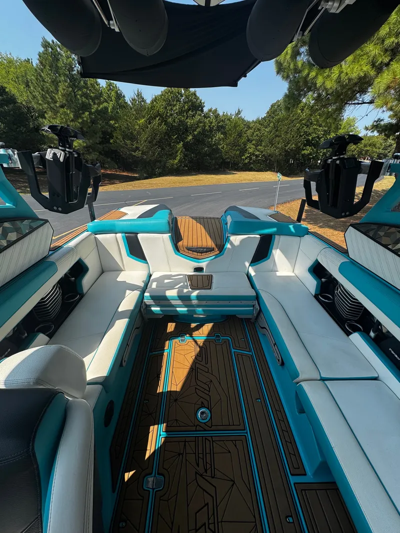 Slide: The Image of Nautique Super Air Nautique G23 2019 - 6