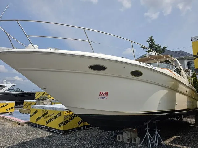 The Image of Sea Ray Sundancer 370 1998 - 1