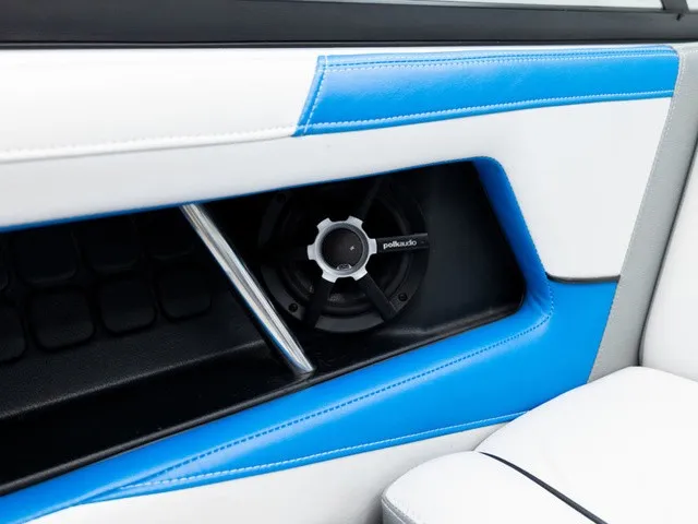 Slide: The Image of Nautique Super Air Nautique 230 2013 - 15