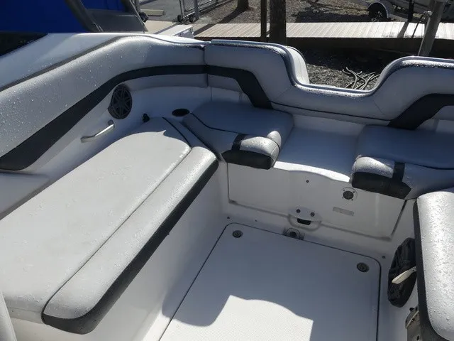 Slide: The Image of Yamaha AR240 2018 - 17