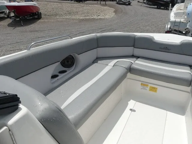 Slide: The Image of NauticStar 243 DC 2022 - 18