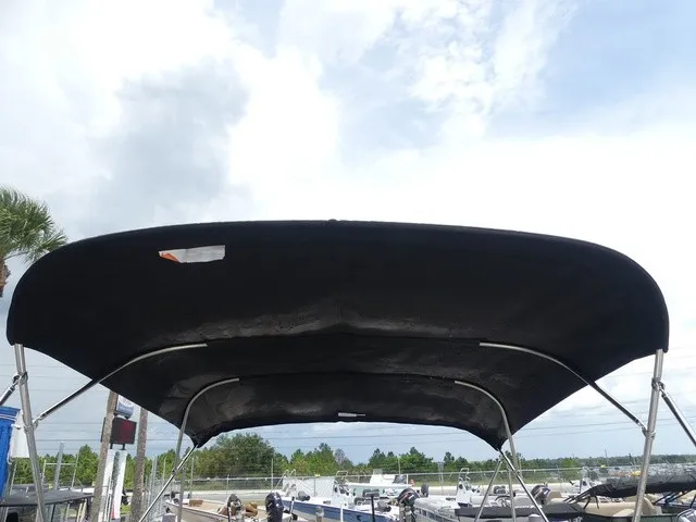 Slide: The Image of NauticStar 243 DC 2022 - 28