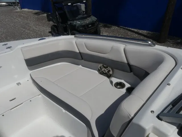 Slide: The Image of Chaparral 230 Suncoast 2017 - 13