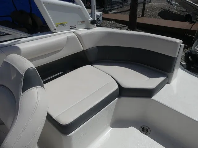 Slide: The Image of Chaparral 230 Suncoast 2017 - 19