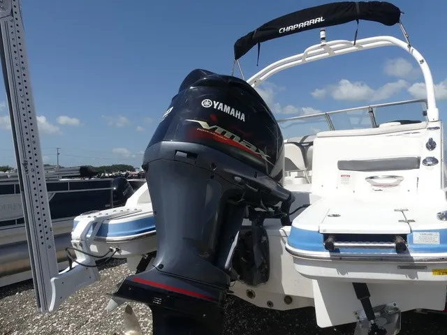 Slide: The Image of Chaparral 230 Suncoast 2017 - 8