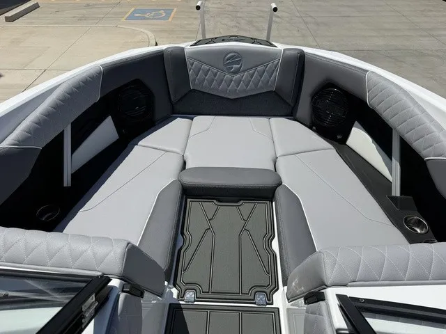 Slide: The Image of Tigé Z3 2027 - 10