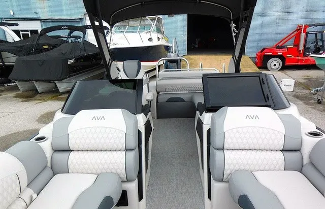 Slide: The Image of Avalon 2785 Excalibur LTD Quad Lounger Shift 2027 - 3