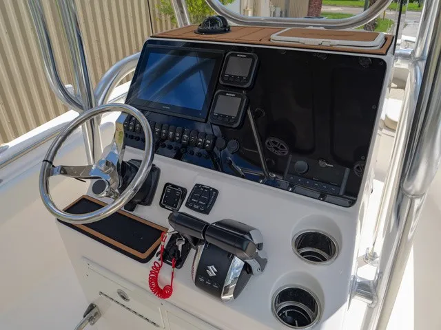 Slide: The Image of Bulls Bay 255 Center Console 2026 - 2