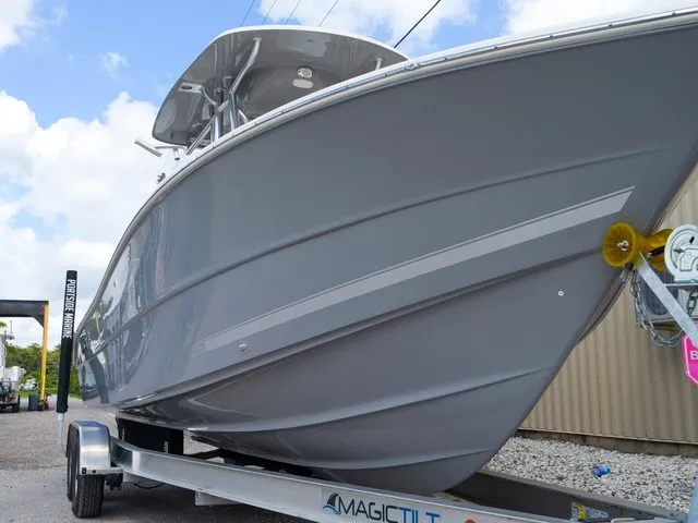 Slide: The Image of Bulls Bay 255 Center Console 2026 - 4