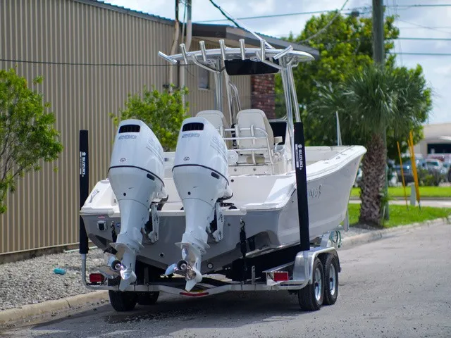 Slide: The Image of Bulls Bay 255 Center Console 2026 - 3