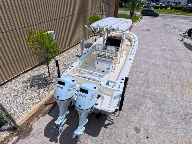 Slide: The Image of Bulls Bay 255 Center Console 2026 - 10