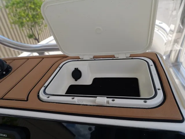 Slide: The Image of Bulls Bay 255 Center Console 2026 - 22
