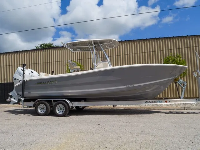 Slide: The Image of Bulls Bay 255 Center Console 2026 - 6