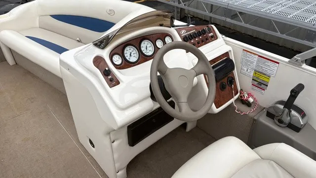 Slide: The Image of Princecraft Ventura 190V LE 2006 - 10