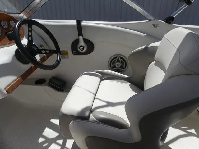 Slide: The Image of VIP 185 BR 2010 - 13