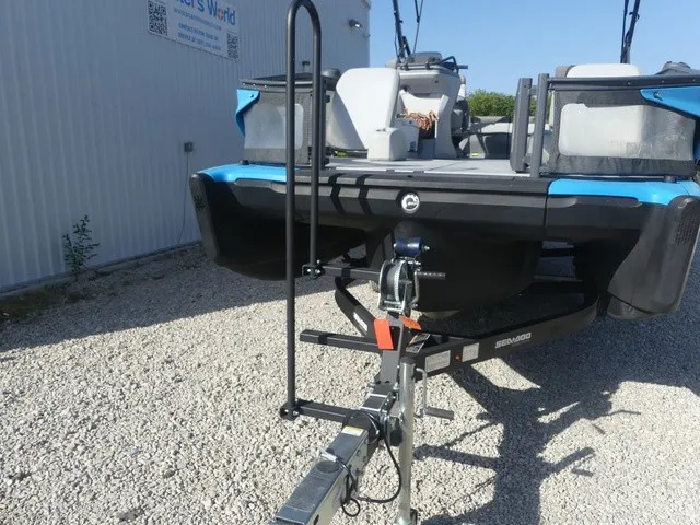 Slide: The Image of Sea-Doo Switch Sport 21 2023 - 11