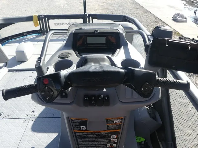Slide: The Image of Sea-Doo Switch Sport 21 2023 - 19