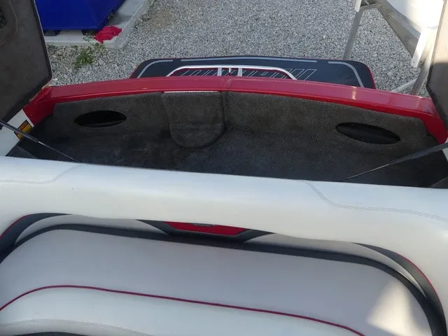 Slide: The Image of Malibu Wakesetter 22 VLX 2017 - 15